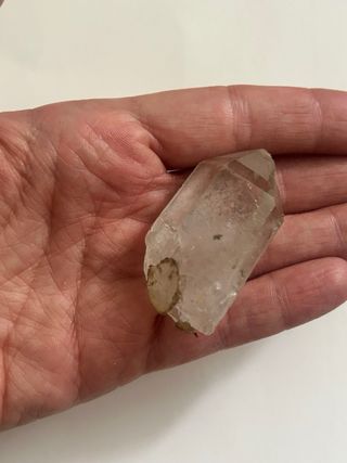 Piedra cuarzo blanco biterminado