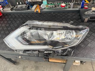 Faros Nissan X-Trail impecable