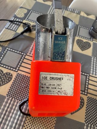 Trituradora de Hielo Eléctrica 300W