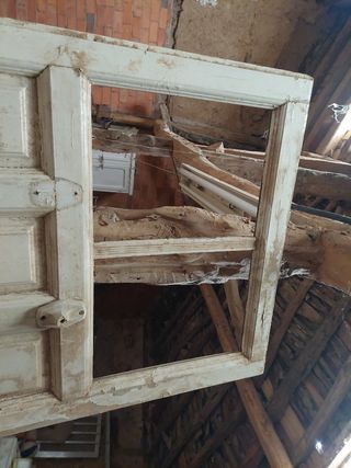 Puerta de madera interior