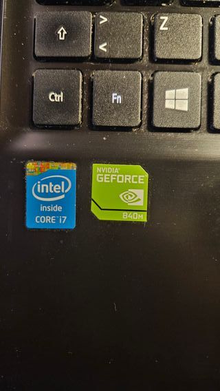 Acer E5-571G i7 8GB RAM 1000GB HDD GeForce 840M