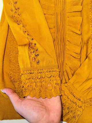 Jersey Zara amarillo talla S con volantes