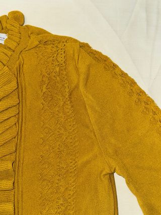 Jersey Zara amarillo talla S con volantes