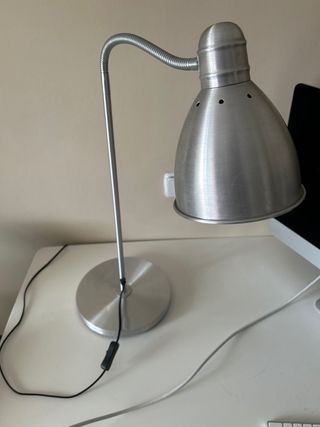 Flexo de Escritorio Ikea Metálico