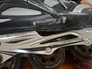 Patines en línea negros y plateados,número 44,5