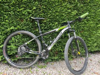 Bicicleta Mérida Big Nine 300 MTB 29”