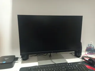 Mini PC con Monitor, Teclado y Ratón marca nipogi