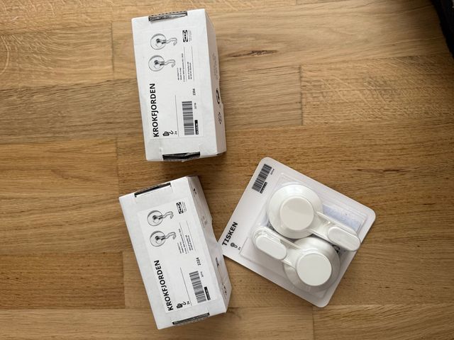 Ganci di aspirazione IKEA KROKFJORDEN e TISKEN