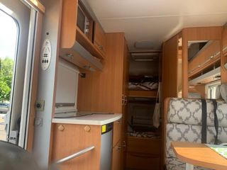 Autocaravana capuchina  Knaus, cabina Renault