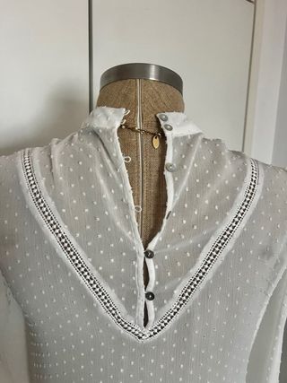 Blusa Romántica blanca T38 Stradivarius 