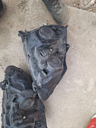 Faros Renault Clio