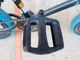 Bici BMX Avasta Negra Ruedas Azules