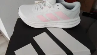 Zapatillas Adidas Mujer Blancas y Rosas