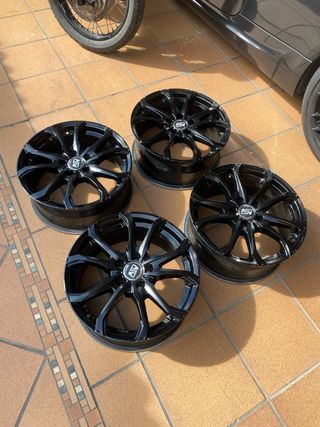 Llantas 17” negras