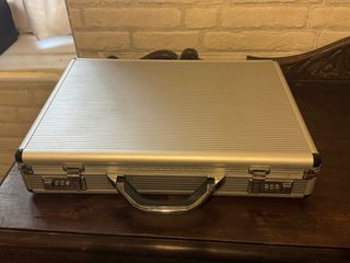Maletín de aluminio