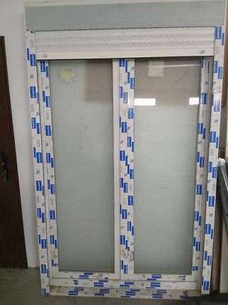 Ventana balconera corredera