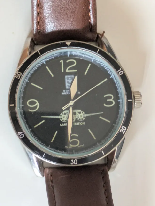 Reloj WTI Limited Edition Negro y Marrón