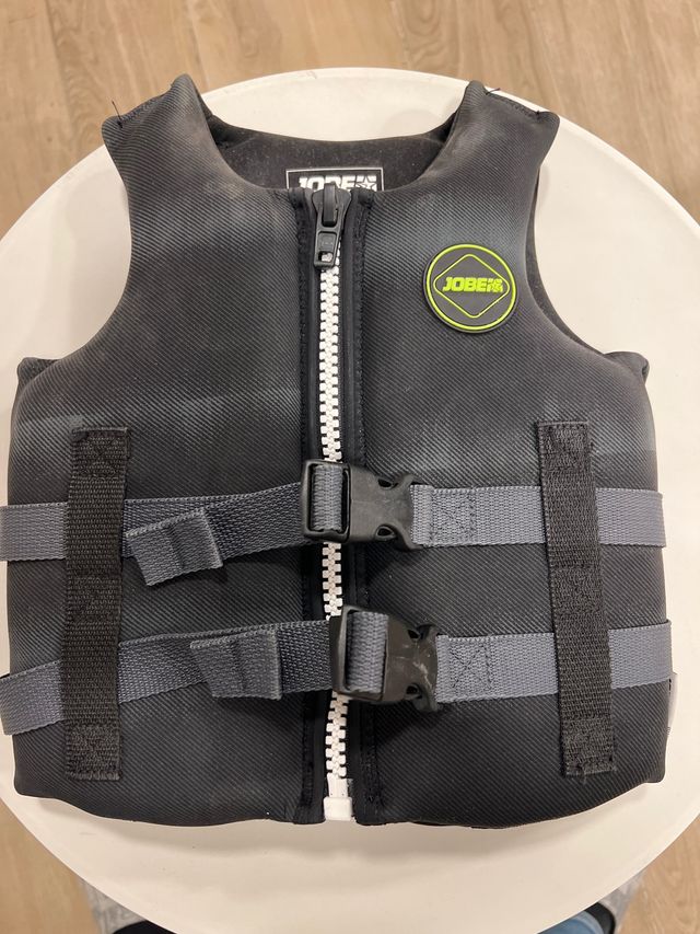 Chaleco Jobe flotador y de impacto Boston 116 cm