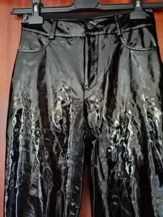 Pantaloni finta pelle neri donna