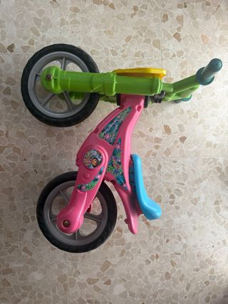 Bicicleta sin pedales Dora la Exploradora