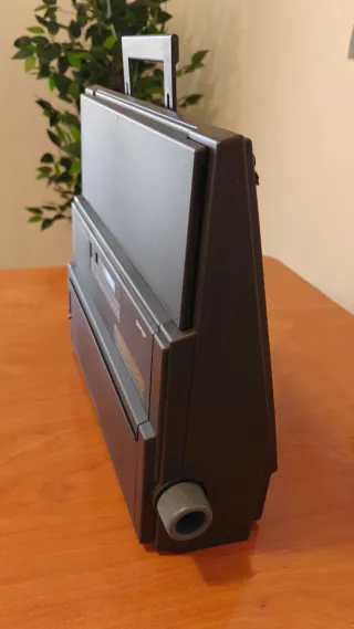 Máquina de escribir eléctrica Olivetti ET 540-II