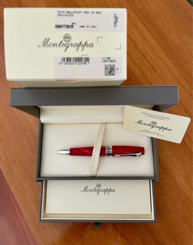 Bolígrafo Montegrappa Celuloide Rojo