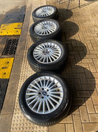 Llantas Mercedes V
