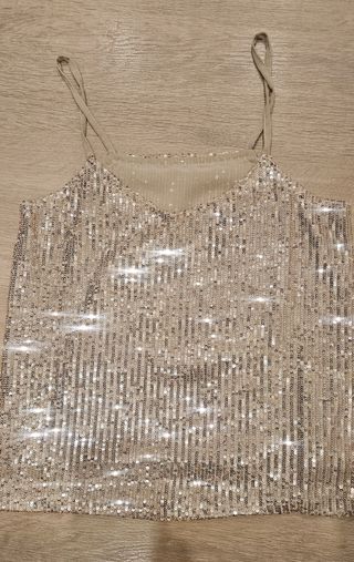 Top Lentejuelas. Talla S. Sin estrenar