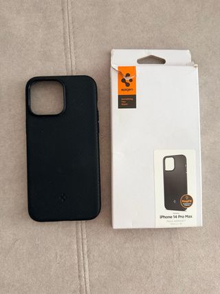Funda Spigen iPhone 14 Pro Max Negra