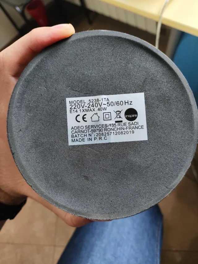 Lampade da tavolo in argento con disegno ad albero