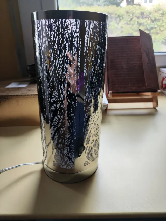 Lampade da tavolo in argento con disegno ad albero