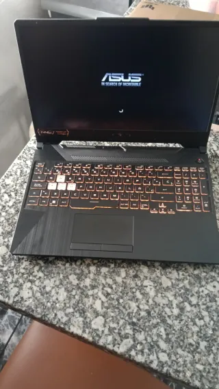 Portátil ASUS Negro