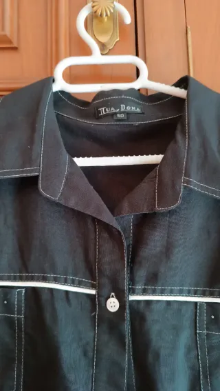 Blusa sin mangas negra