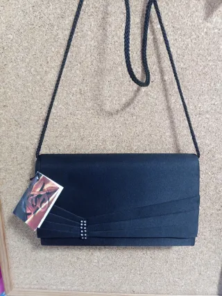 Bolso de fiesta de satén negro
Vintage 