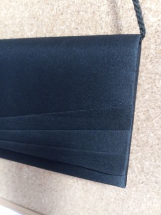 Bolso de fiesta de satén negro
Vintage 