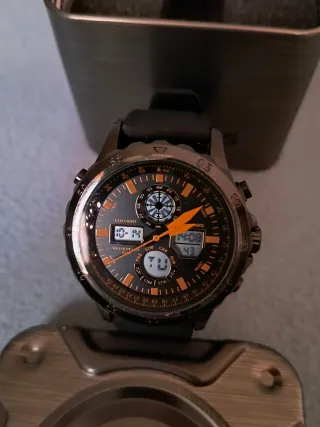 Reloj Hombre Acero Negro y Naranja