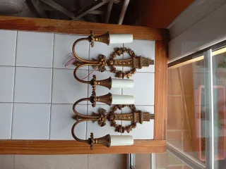 2 Apliques de pared metal dorado y blanco
