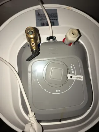 Termo Eléctrico Ariston