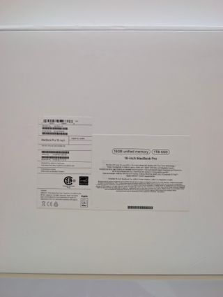 APPLE MACBOOK PRO 16" M1 PRO 1TB 16GB SÙPER PRECIO