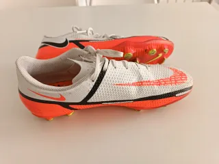 Botas de fútbol Nike Phantom