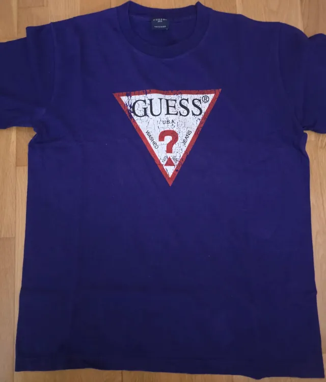 Camiseta Guess Talla M Morada