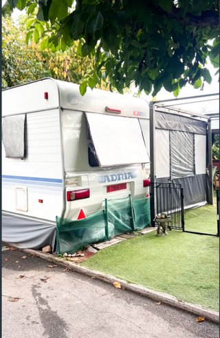 Caravana Adria 6 personas Camping Berga