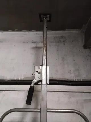 Puntal para obras metálico