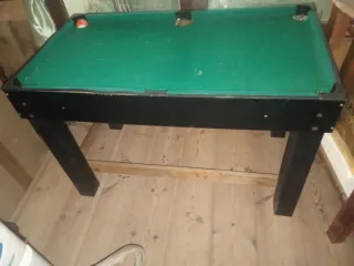 Mesa de billar verde