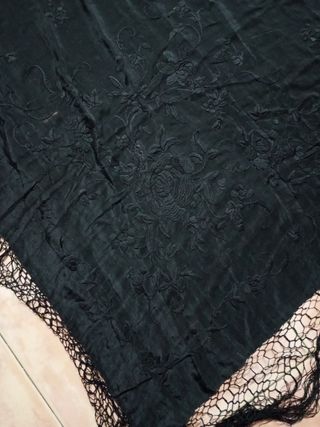 Mantón Isabelino Negro