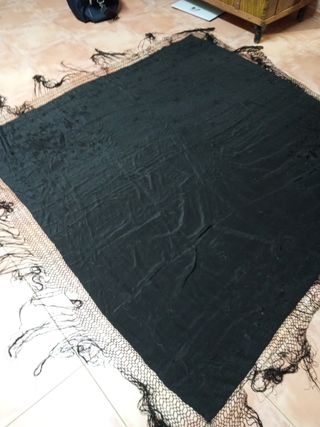 Mantón Isabelino Negro