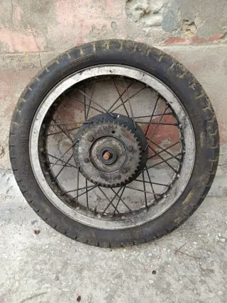Rueda moto Ducati