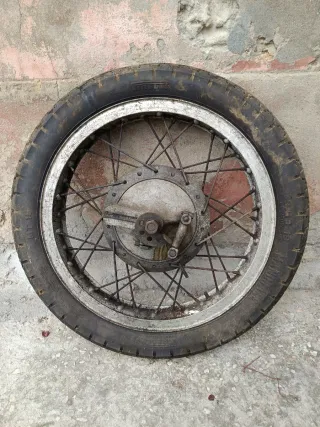 Rueda moto Ducati