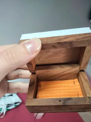 Cajita de joyas de madera