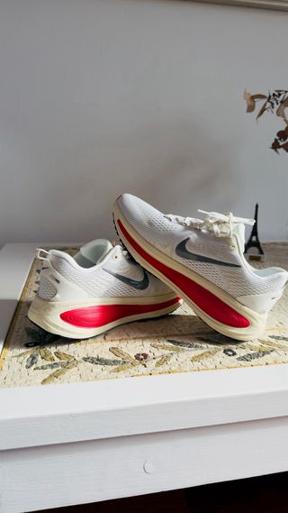 Nike Vomero 18
